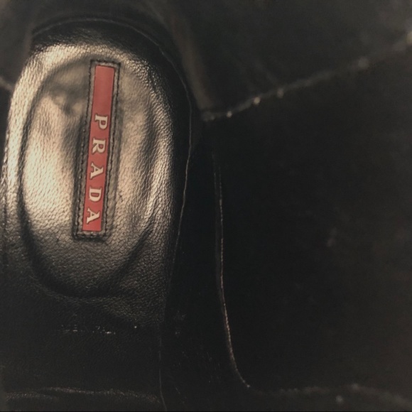 Prada Sz 8.5 Mid Heel Leather Chelsea Boots W/Box - Picture 8 of 8